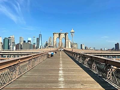 Brooklyn Bridge connecting Manhattan and Brooklyn, a key stop in any new york trip plan