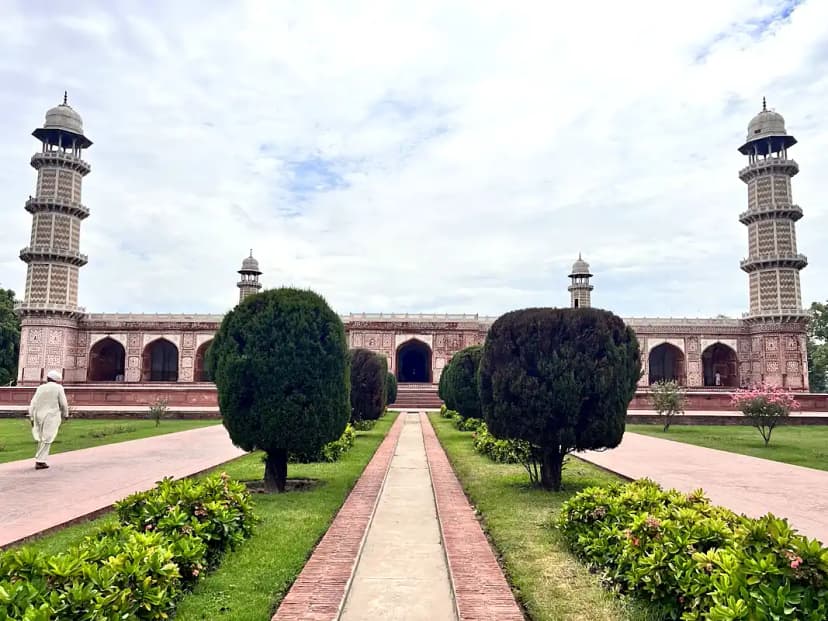 Jahangir's Tomb