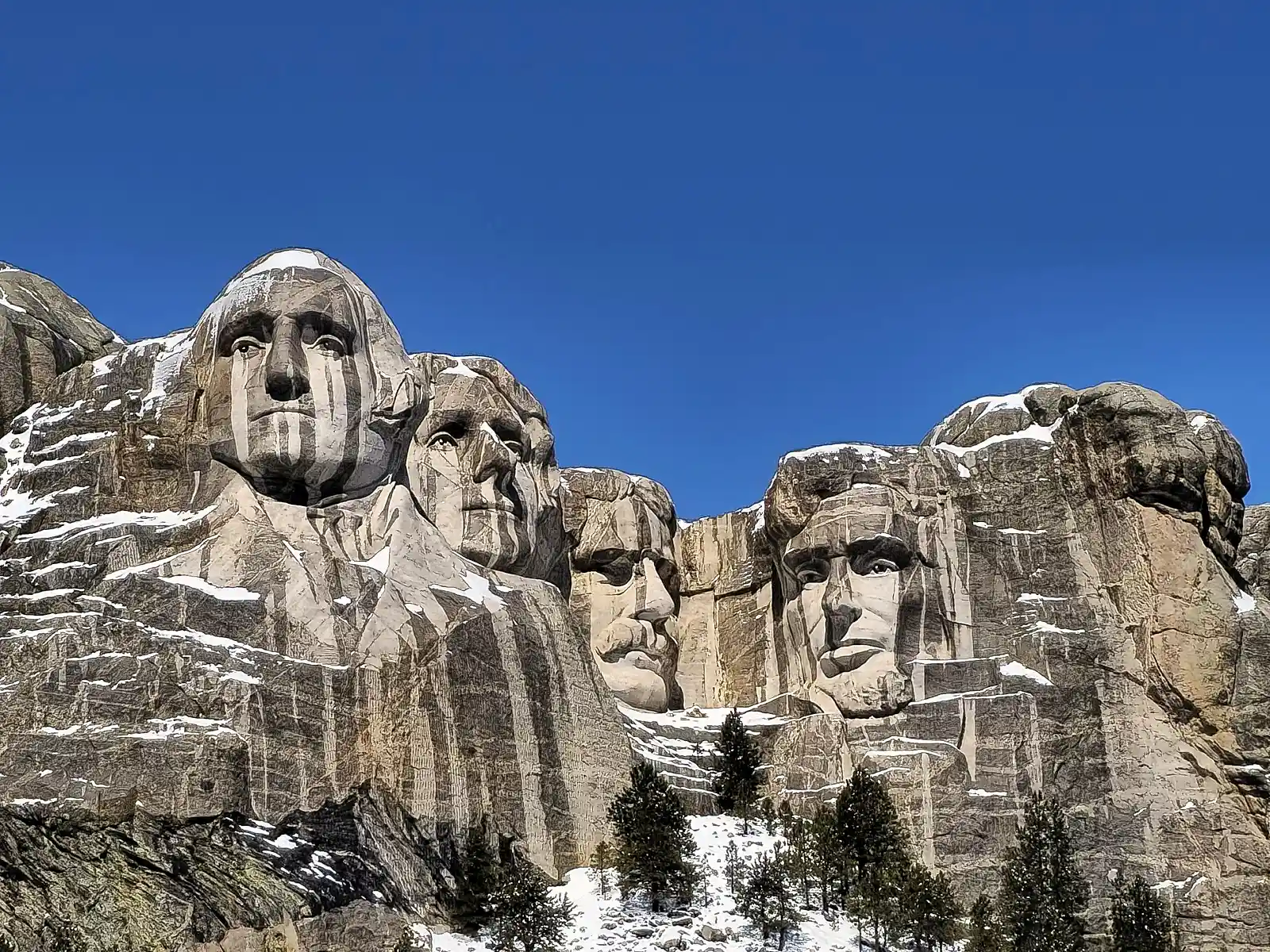Mount Rushmore viewpoint, a common anchor stop on a longer USA road trip route