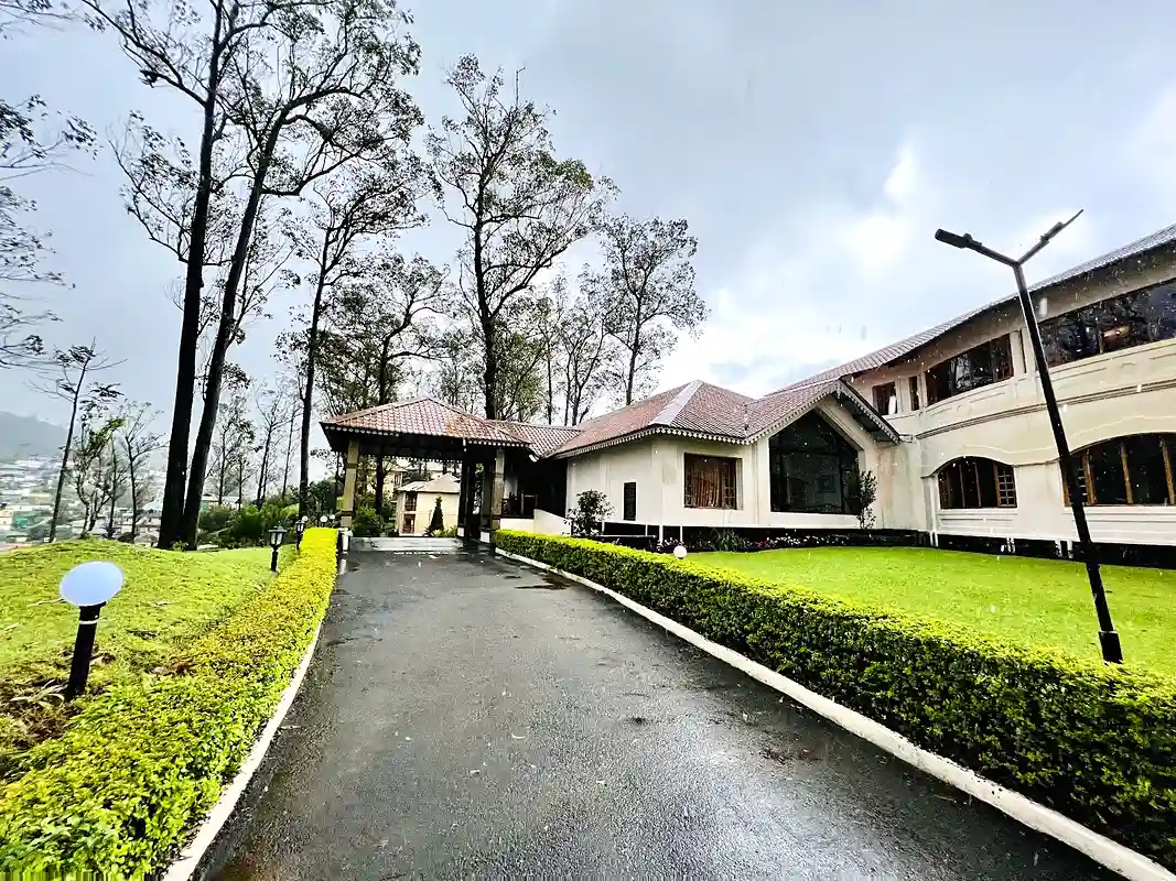 scenic Munnar landscape representing a well-planned AI-assisted travel itinerary in India