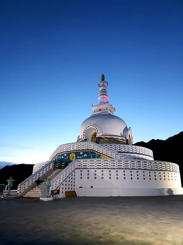 Shanti Stupa
