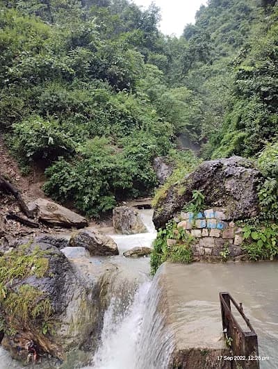 Shikhar Falls