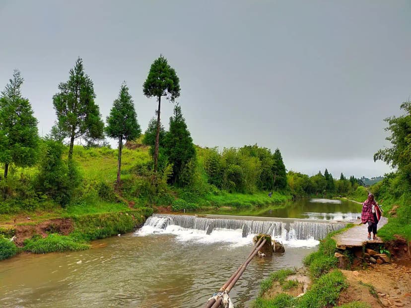 Smit Village