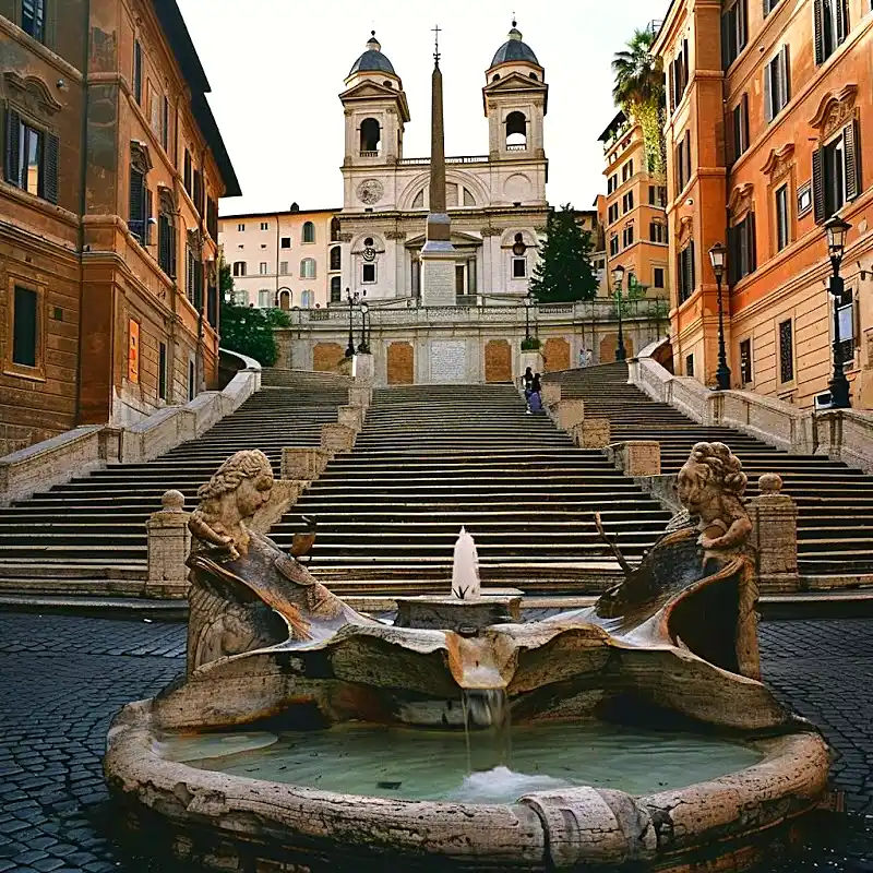Tourists on Rome's Spanish Steps, now fined under Italy's 2026 tourist fines rules