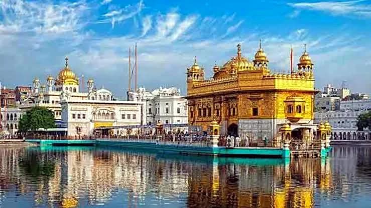 The Golden Temple in Amritsar at the northwest end of north india trip plan routes