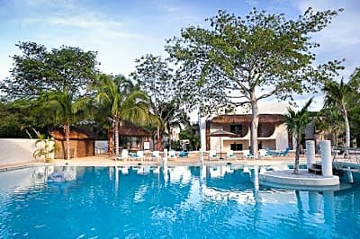 beachfront casa near Mexico's Caribbean coast where the 2026 cruise passenger fee applies