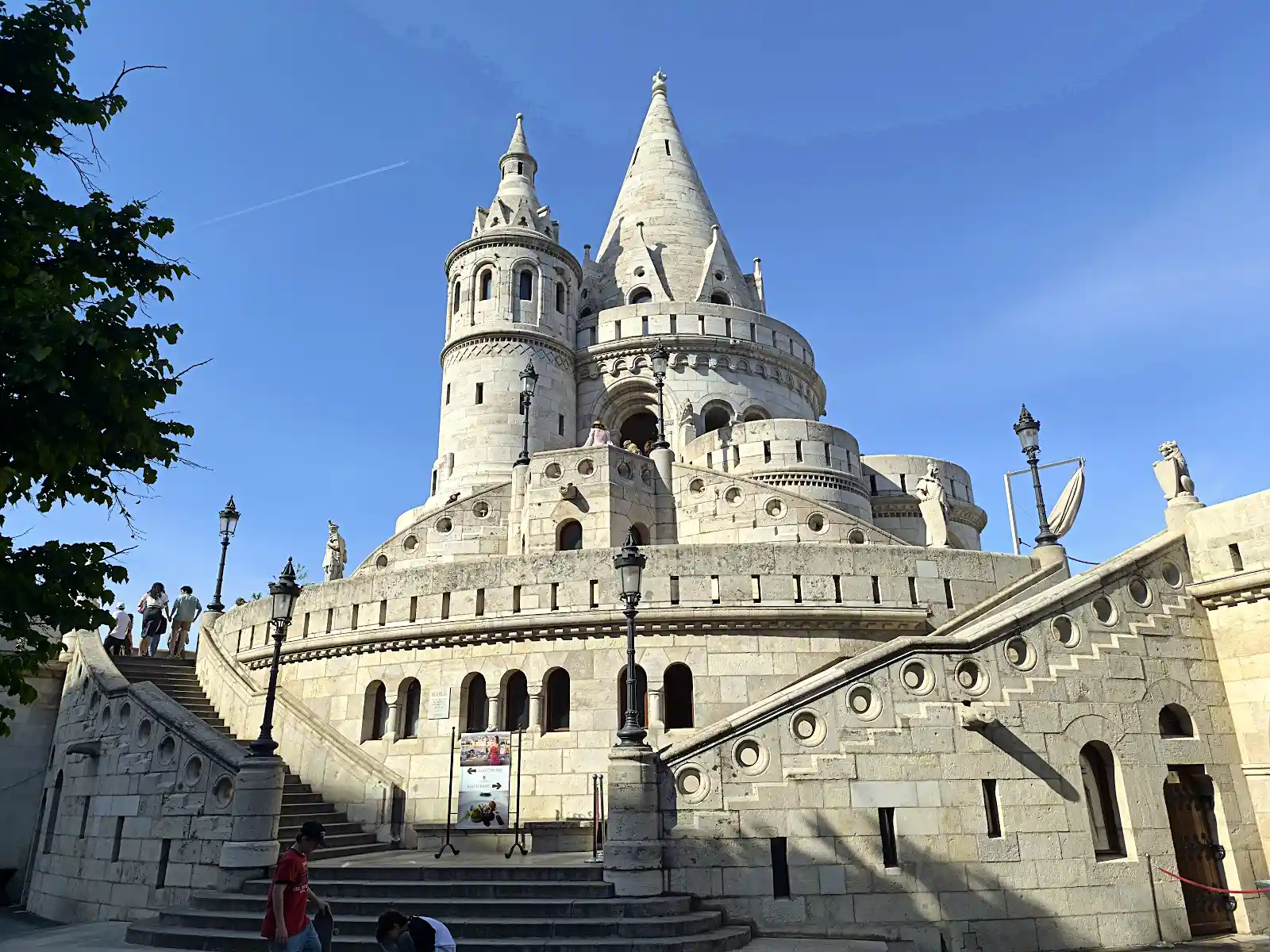 Fisherman's Bastion overlooking the Danube in Budapest, the starting point of a Hungary itinerary