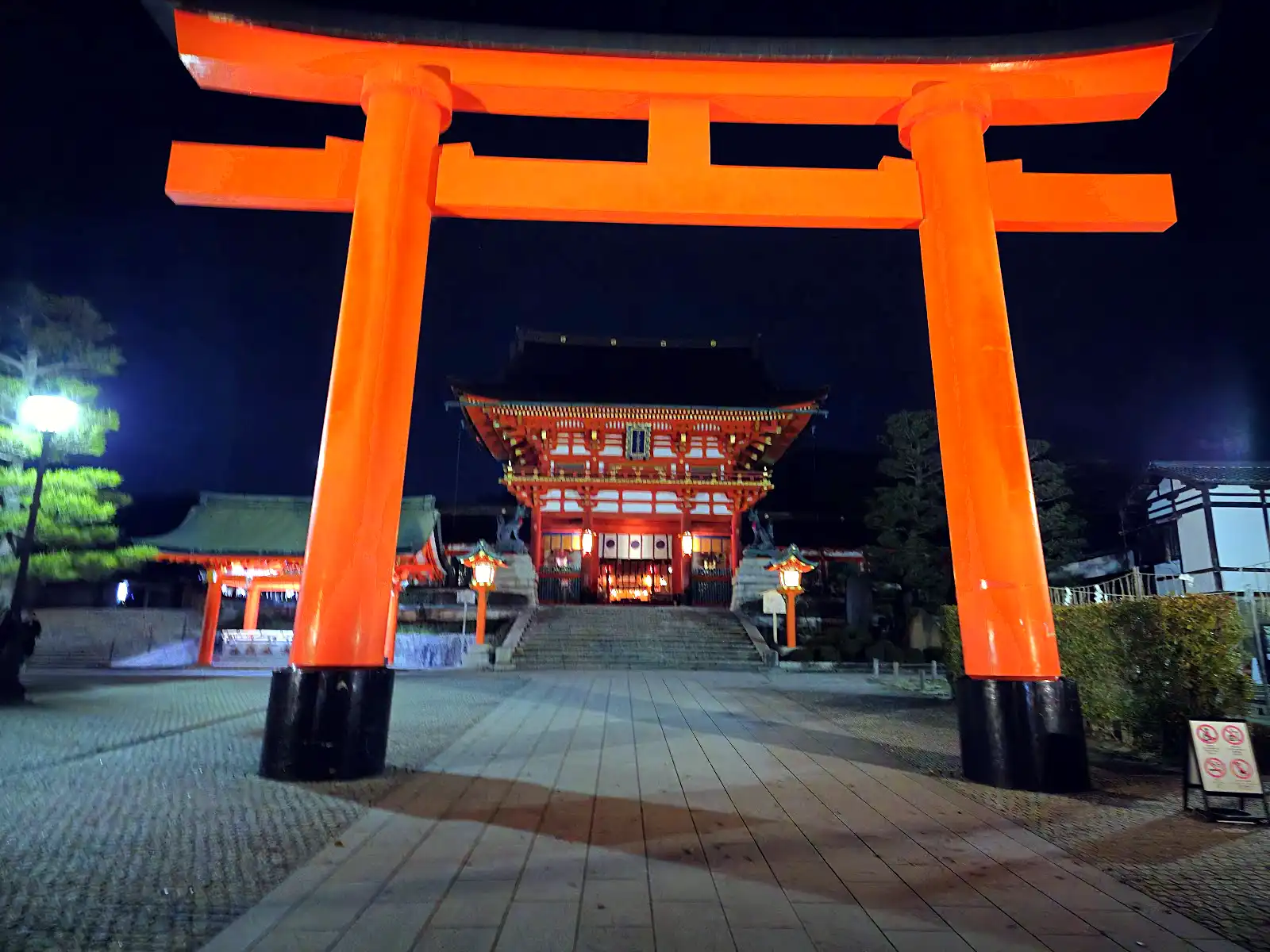 red torii gates at Fushimi Inari Kyoto a full day stop on a 10 day Japan itinerary