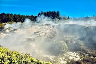 geothermal hot pools near Taupo New Zealand used by locals rather than tourists
