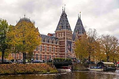 a museum entrance in the Netherlands, one of the Schengen countries now enforcing EES at its borders