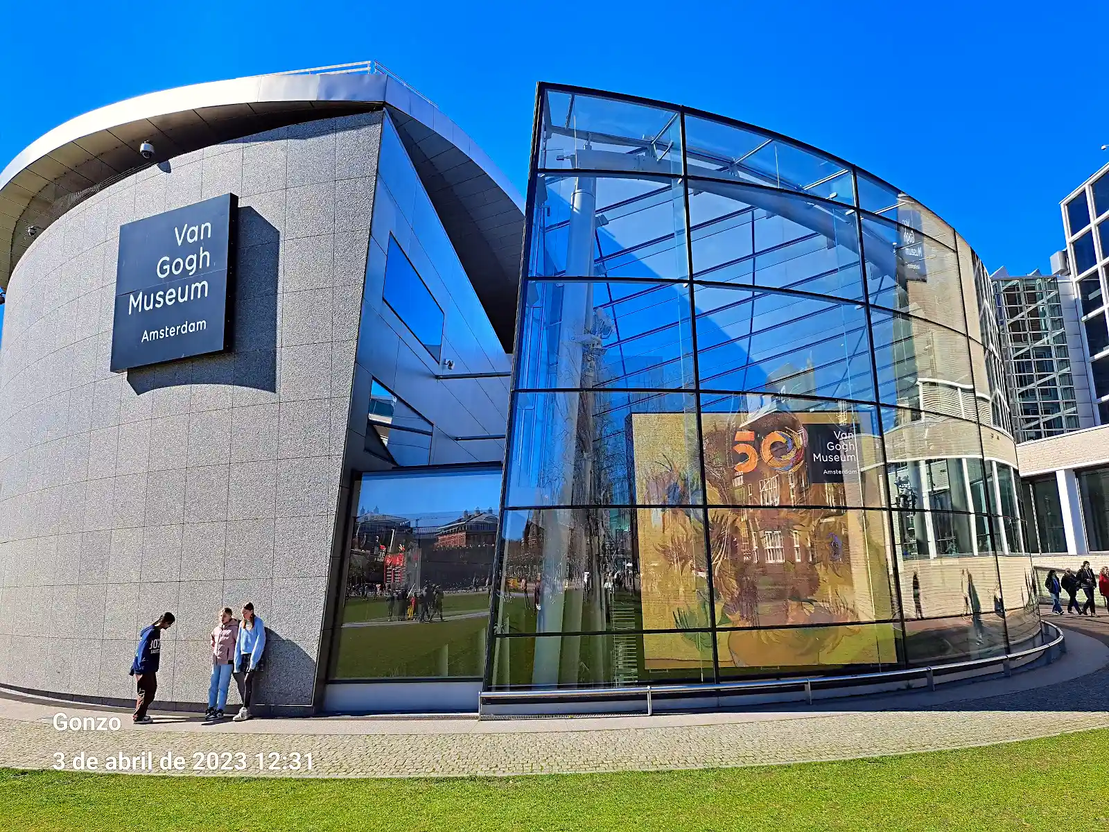 Van Gogh Museum in Amsterdam, where new amsterdam airbnb rules 2026 reduce short-term rentals